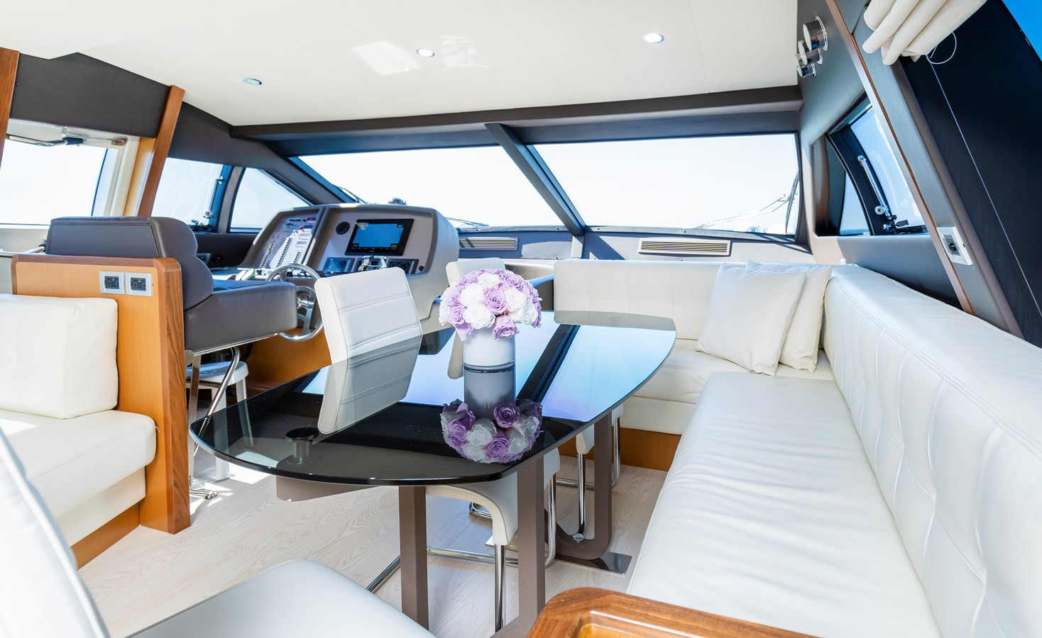 https://arconyachts.ams3.digitaloceanspaces.com/105790/conversions/large_3944063-optimize.jpg