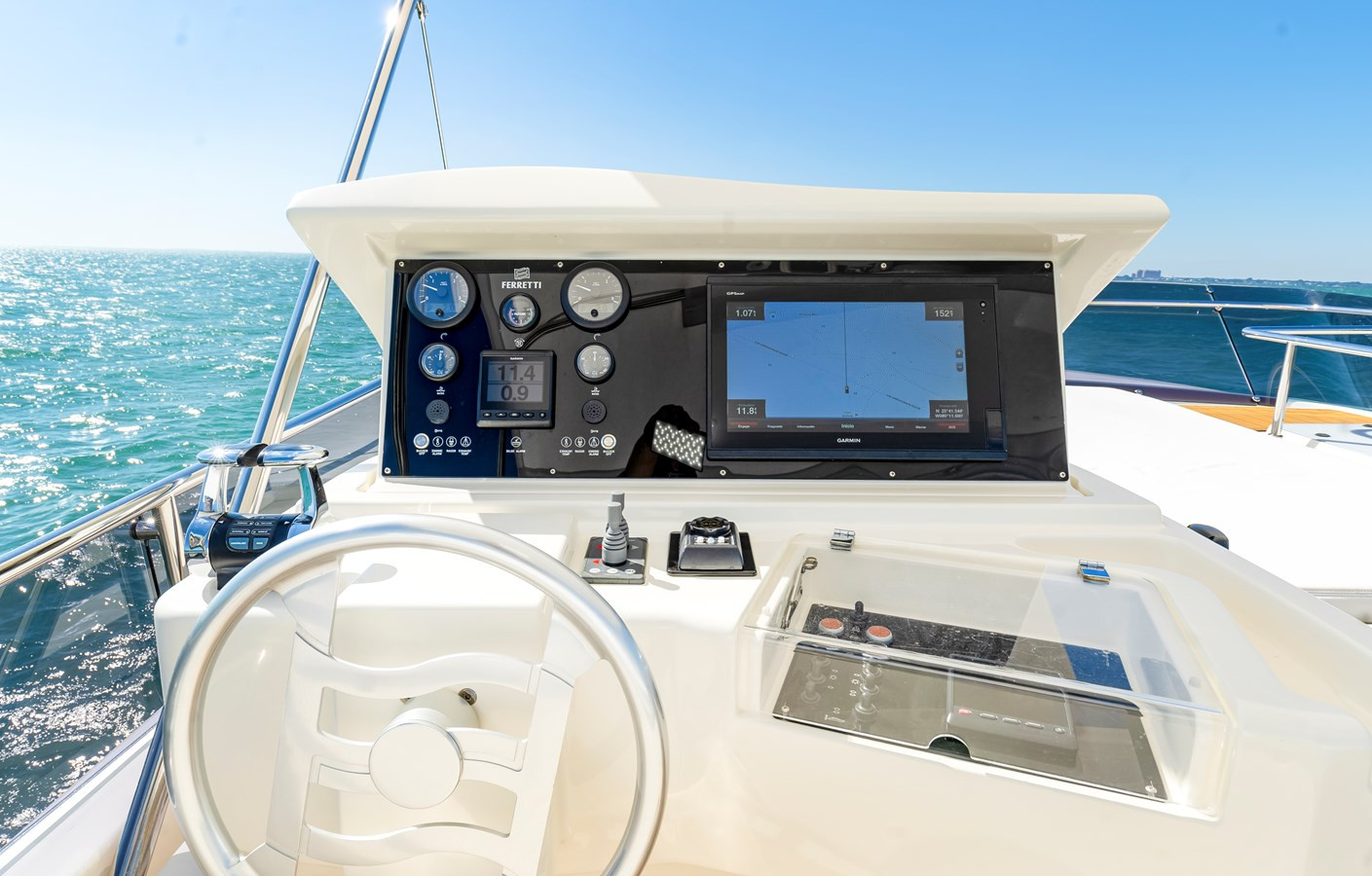 https://arconyachts.ams3.digitaloceanspaces.com/105825/conversions/large_3944076-optimize.jpg
