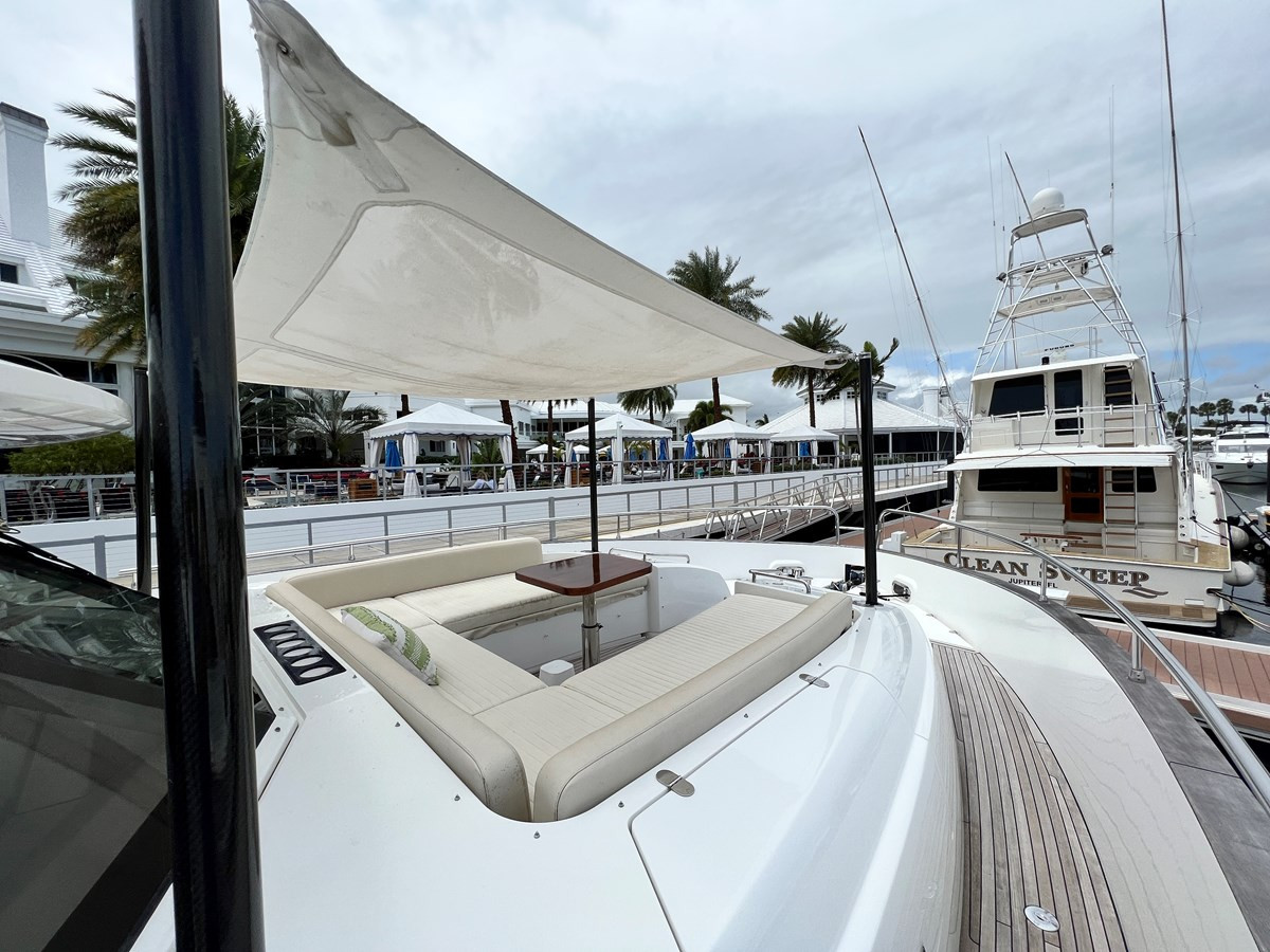 https://arconyachts.ams3.digitaloceanspaces.com/105844/conversions/large_4193677-optimize.jpg