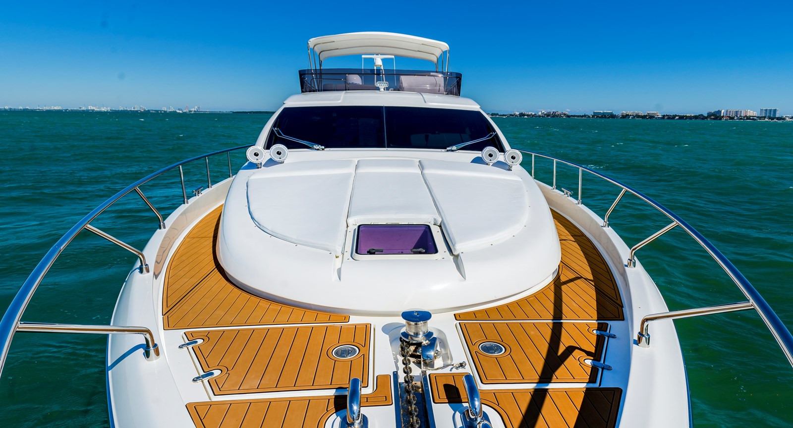 https://arconyachts.ams3.digitaloceanspaces.com/105854/conversions/large_3944088-optimize.jpg