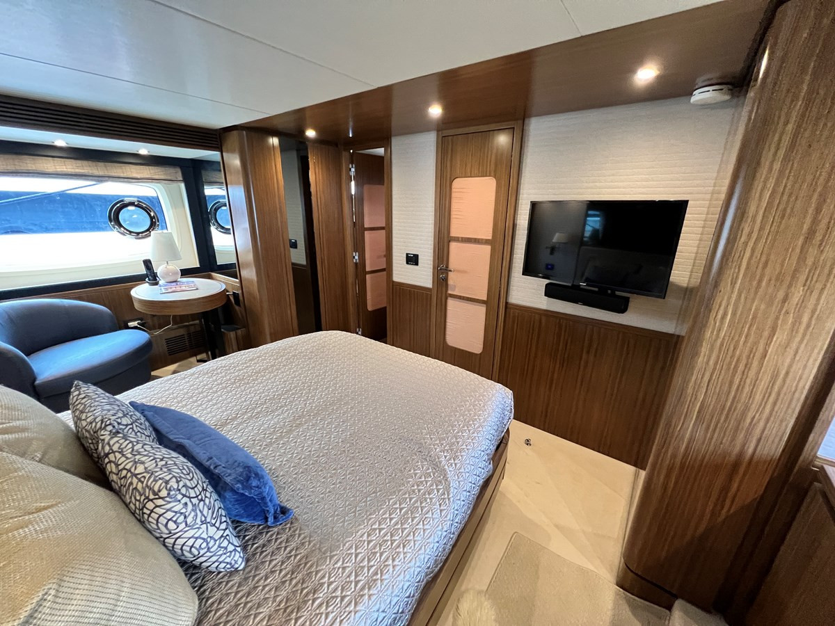 https://arconyachts.ams3.digitaloceanspaces.com/105871/conversions/large_4193688-optimize.jpg