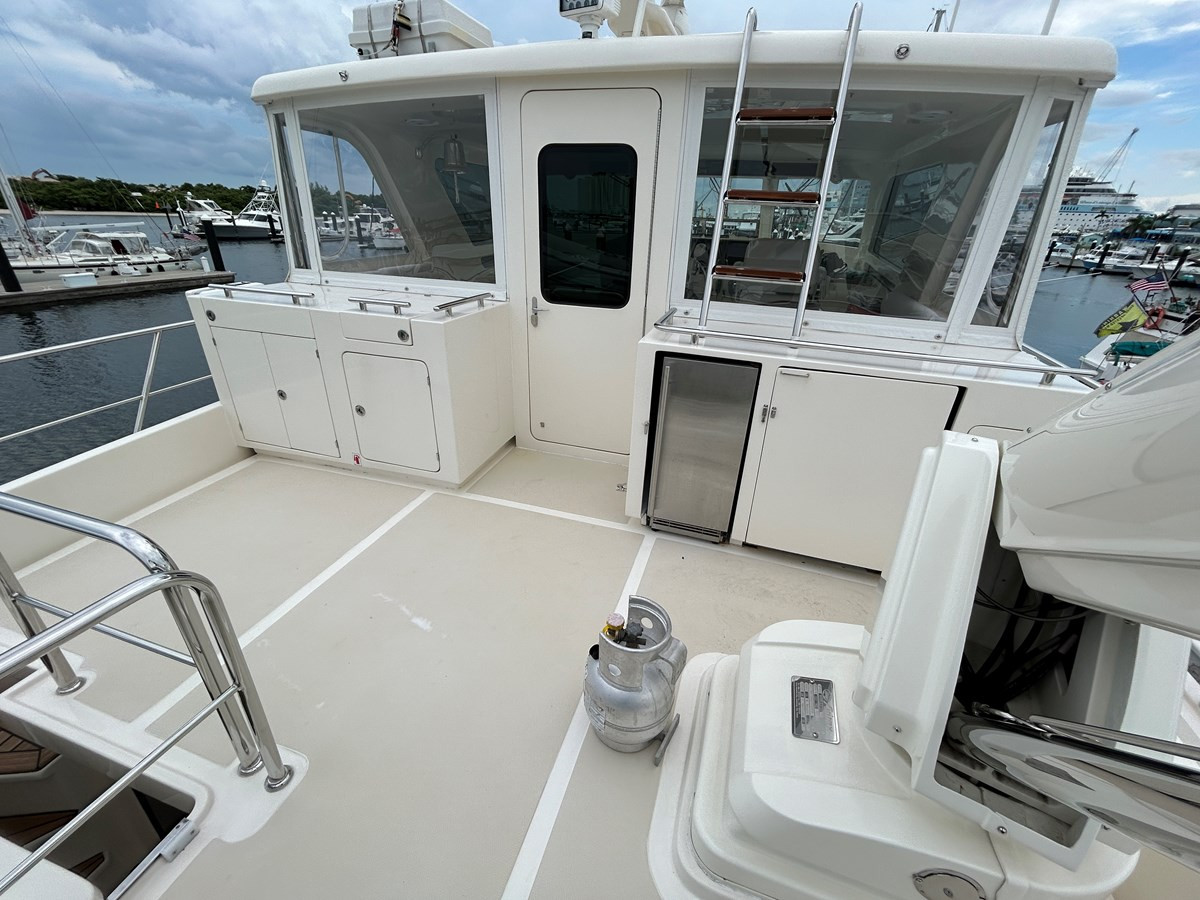 https://arconyachts.ams3.digitaloceanspaces.com/105952/conversions/large_4334927-optimize.jpg