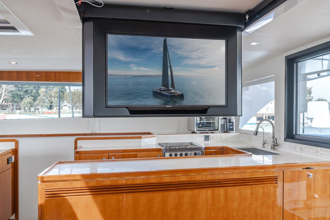 https://arconyachts.ams3.digitaloceanspaces.com/106168/conversions/large_4629460-optimize.jpg