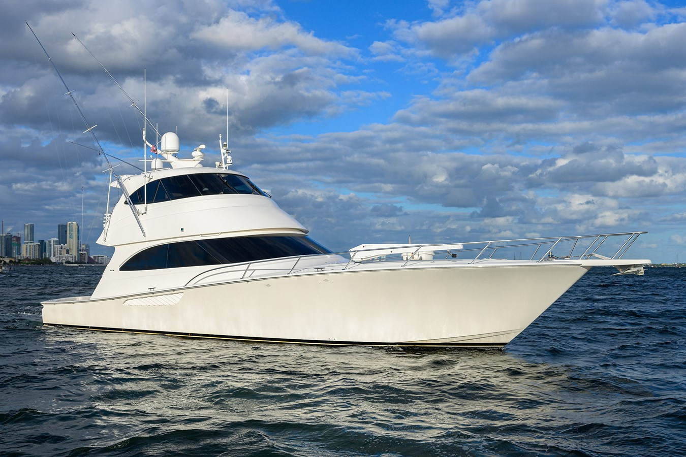 https://arconyachts.ams3.digitaloceanspaces.com/106283/conversions/large_4847909-optimize.jpg