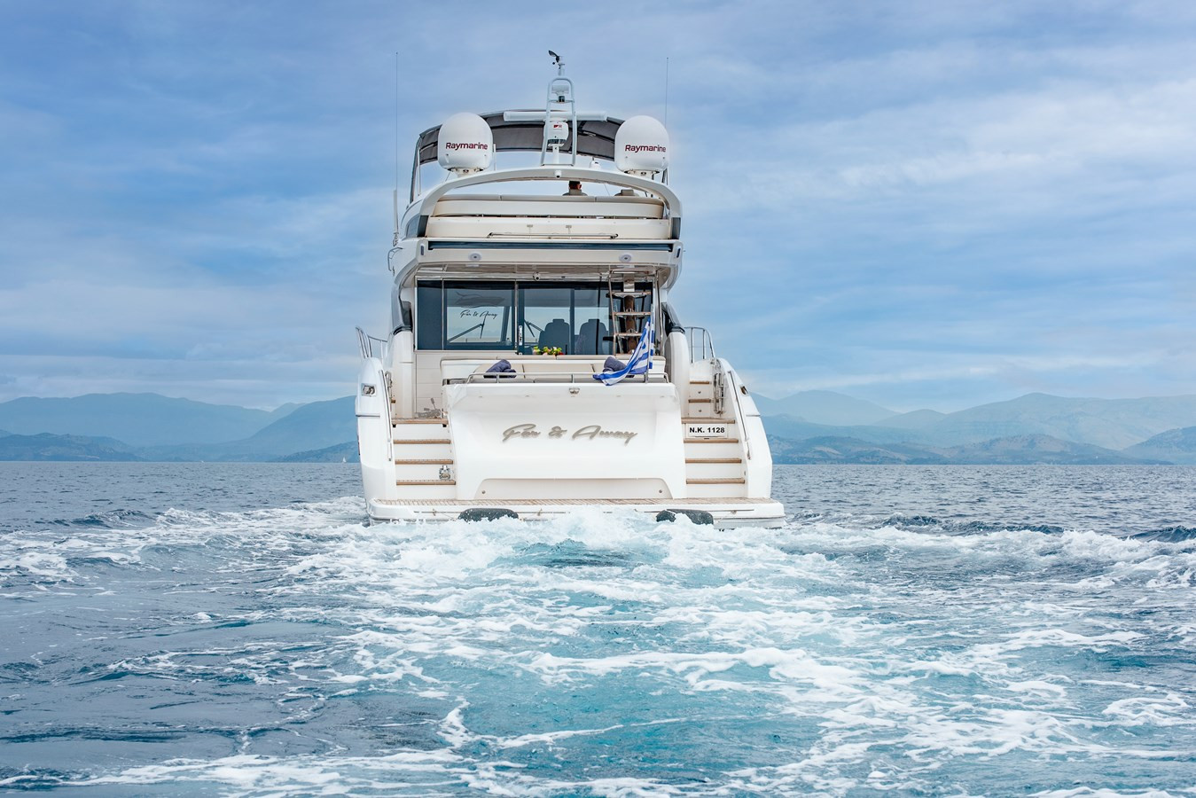 https://arconyachts.ams3.digitaloceanspaces.com/106438/conversions/large_4713748-optimize.jpg