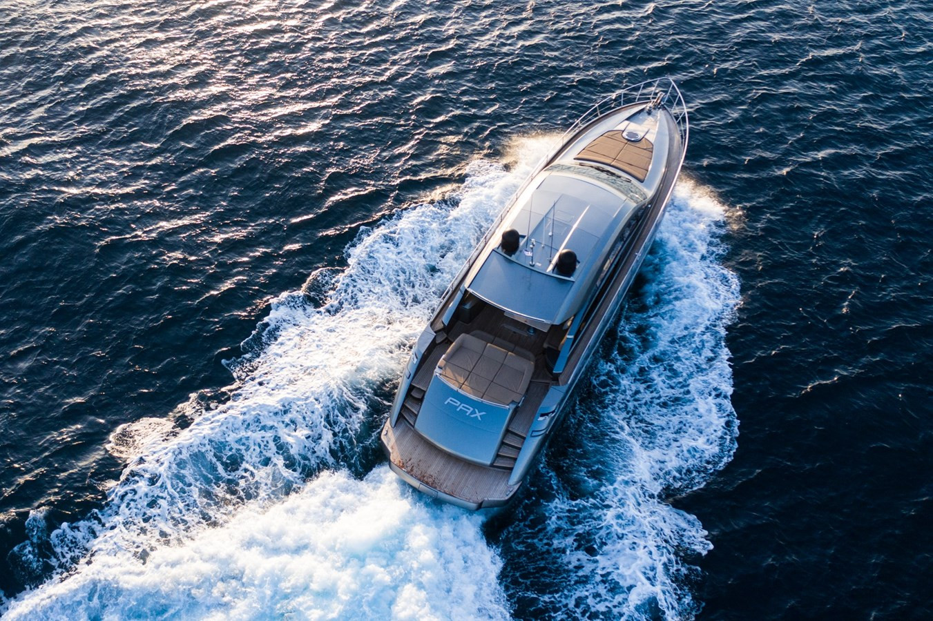 https://arconyachts.ams3.digitaloceanspaces.com/106461/conversions/large_4853865-optimize.jpg