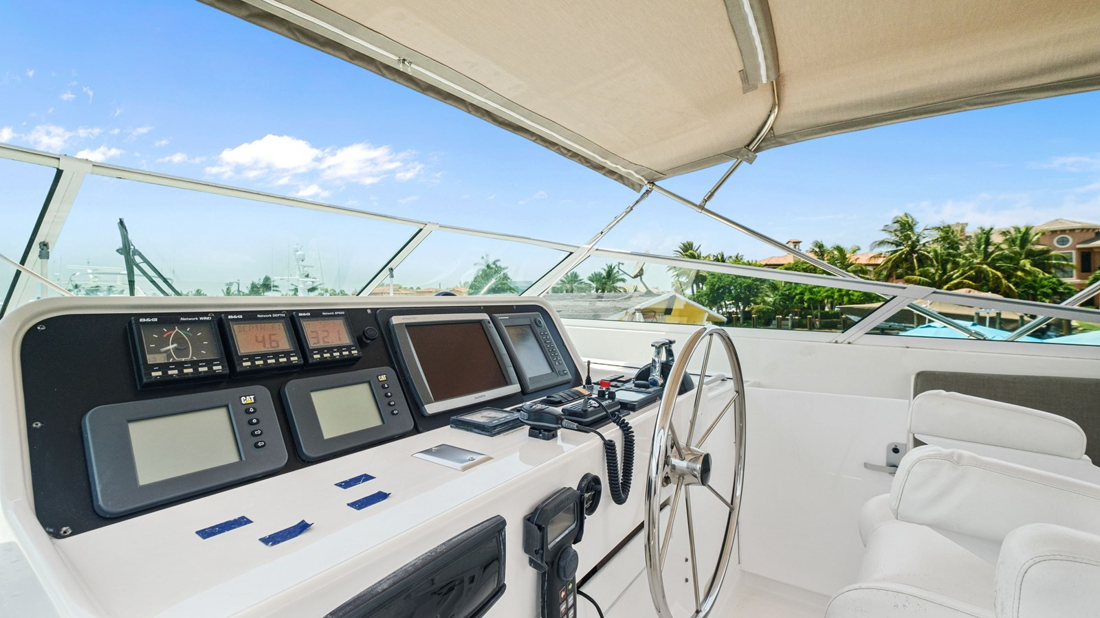 https://arconyachts.ams3.digitaloceanspaces.com/106606/conversions/large_3291516-optimize.jpg