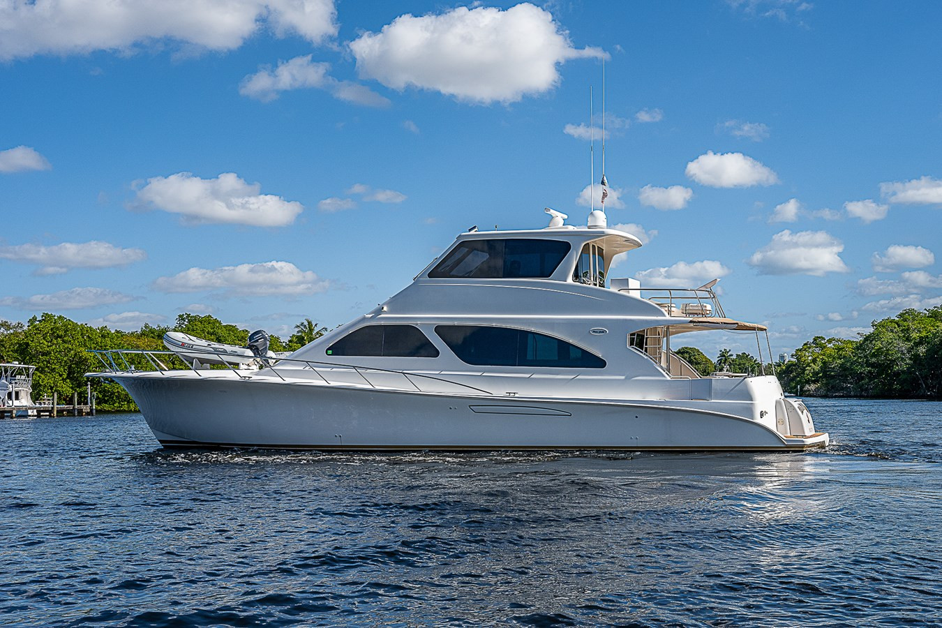 https://arconyachts.ams3.digitaloceanspaces.com/106826/conversions/large_3729009-optimize.jpg