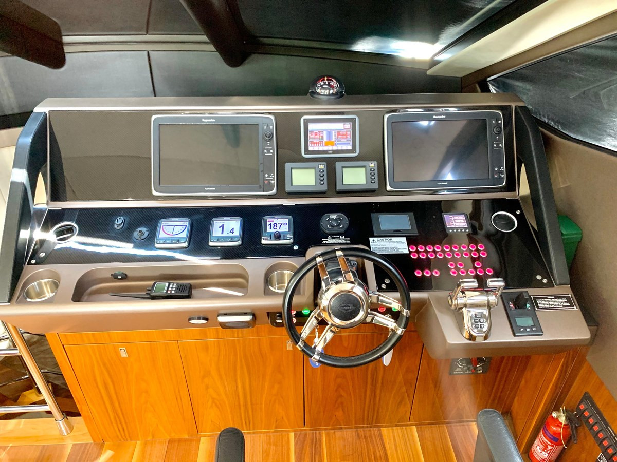 https://arconyachts.ams3.digitaloceanspaces.com/106874/conversions/large_3819803-optimize.jpg