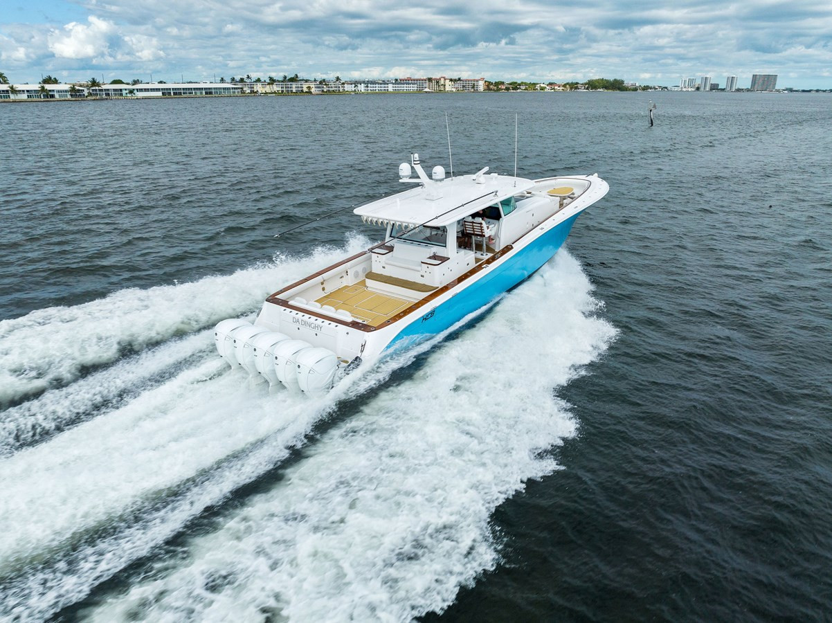 https://arconyachts.ams3.digitaloceanspaces.com/107019/conversions/large_4061944-optimize.jpg