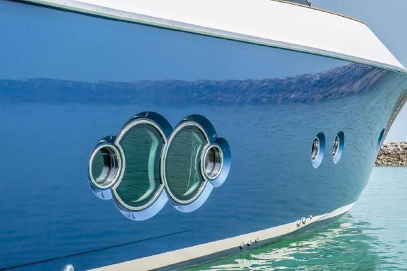 https://arconyachts.ams3.digitaloceanspaces.com/107040/conversions/large_3976271-optimize.jpg