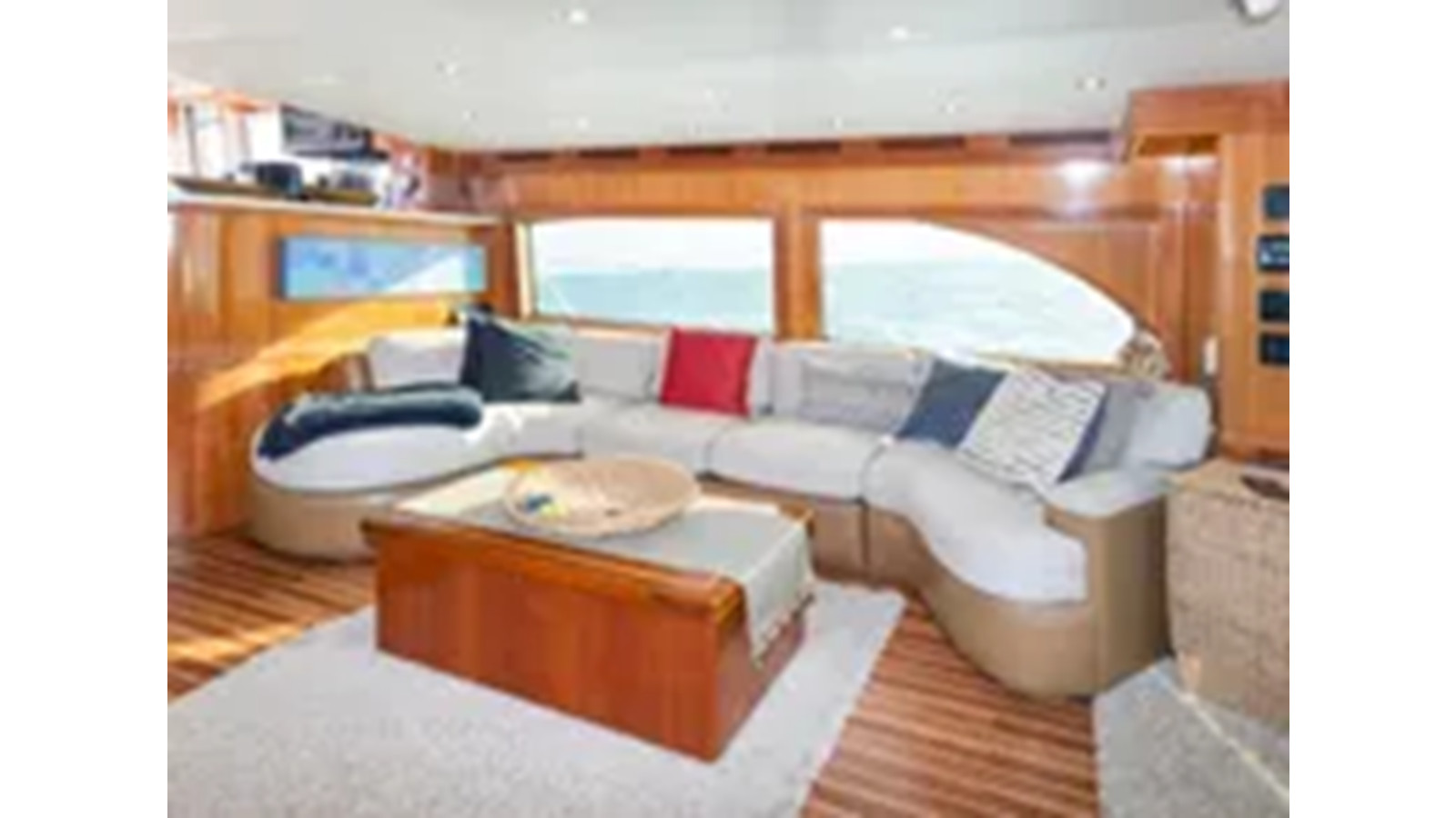 https://arconyachts.ams3.digitaloceanspaces.com/107228/conversions/large_4291620-optimize.jpg