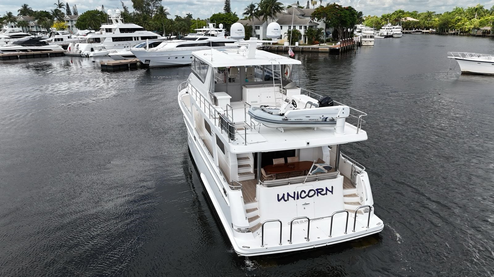 https://arconyachts.ams3.digitaloceanspaces.com/107330/conversions/large_4697907-optimize.jpg