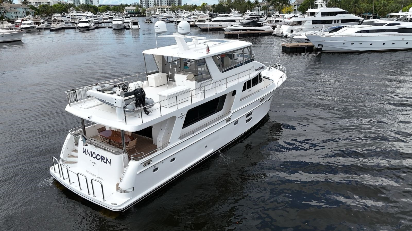 https://arconyachts.ams3.digitaloceanspaces.com/107383/conversions/large_4697925-optimize.jpg