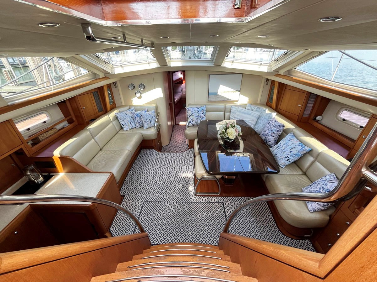 https://arconyachts.ams3.digitaloceanspaces.com/107384/conversions/large_4396859-optimize.jpg