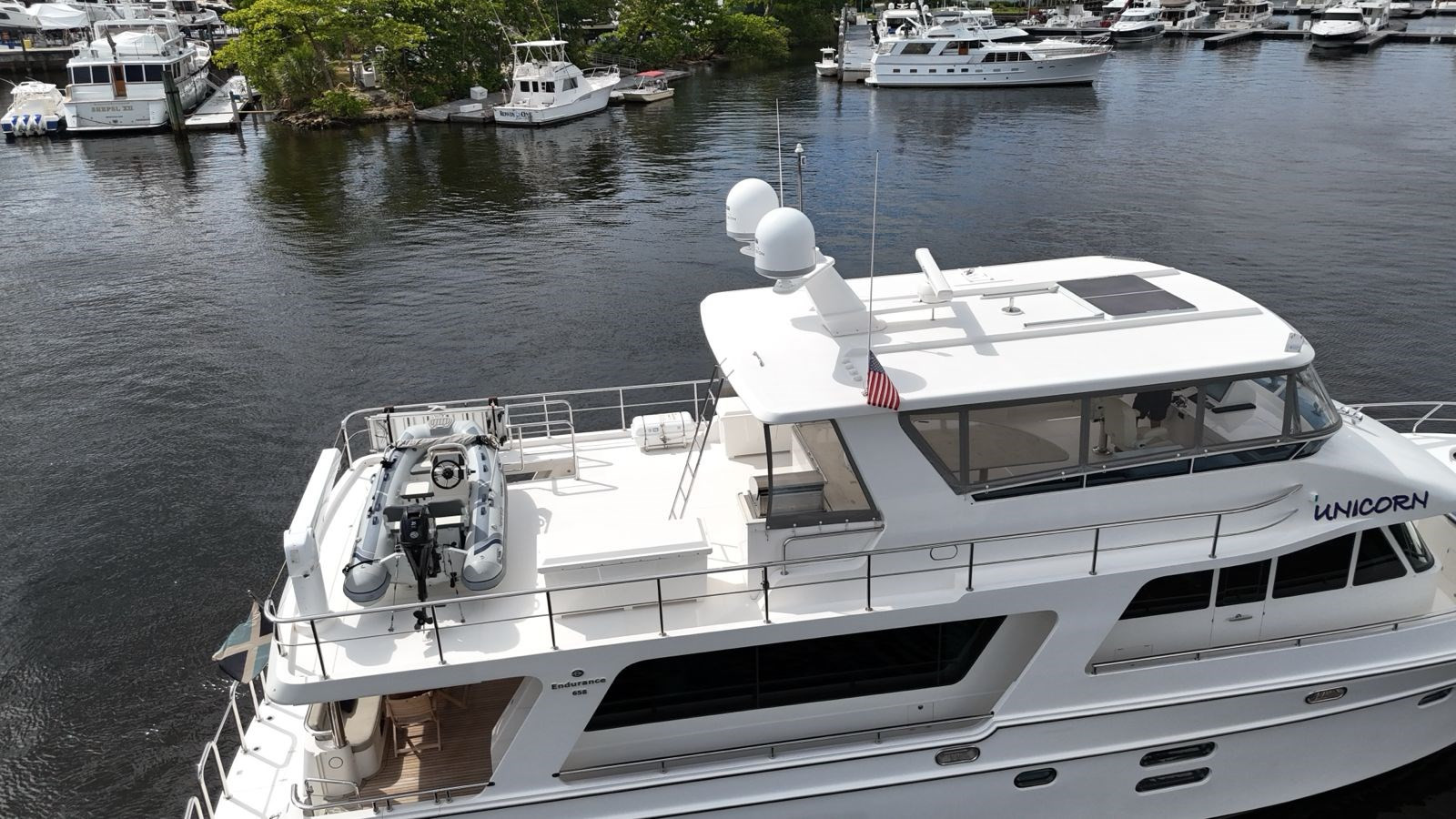 https://arconyachts.ams3.digitaloceanspaces.com/107386/conversions/large_4697926-optimize.jpg