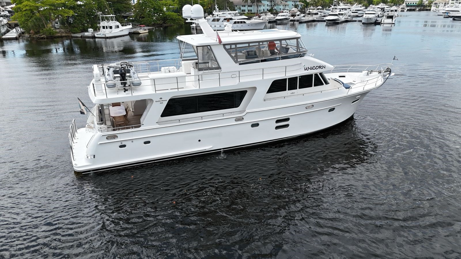 https://arconyachts.ams3.digitaloceanspaces.com/107392/conversions/large_4697928-optimize.jpg