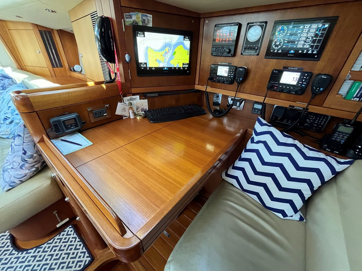 https://arconyachts.ams3.digitaloceanspaces.com/107395/conversions/large_4396862-optimize.jpg