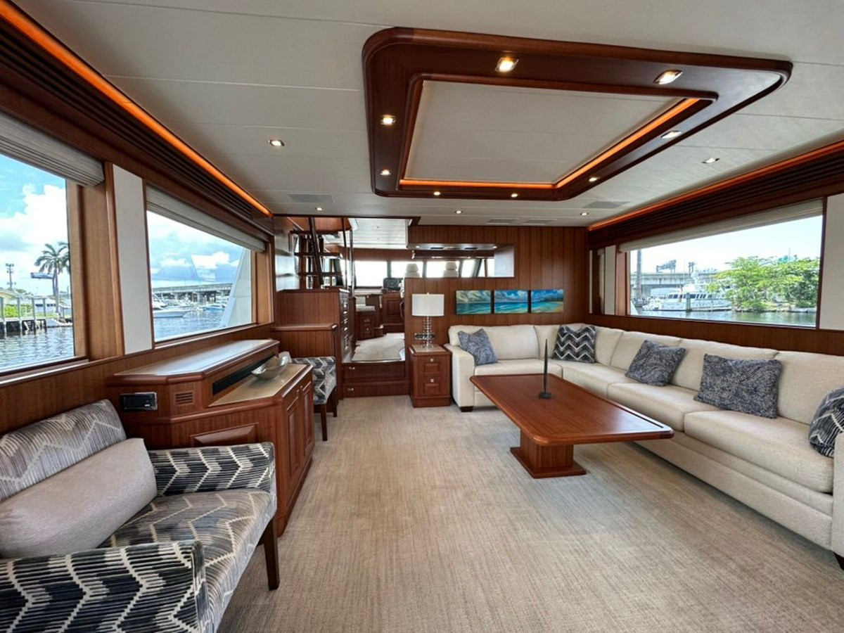 https://arconyachts.ams3.digitaloceanspaces.com/107469/conversions/large_4697953-optimize.jpg