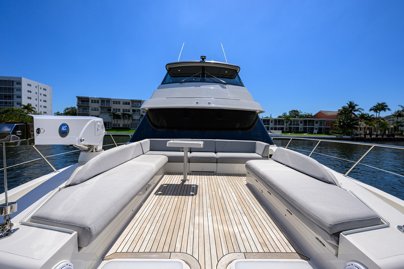 https://arconyachts.ams3.digitaloceanspaces.com/107590/conversions/large_4637937-optimize.jpg