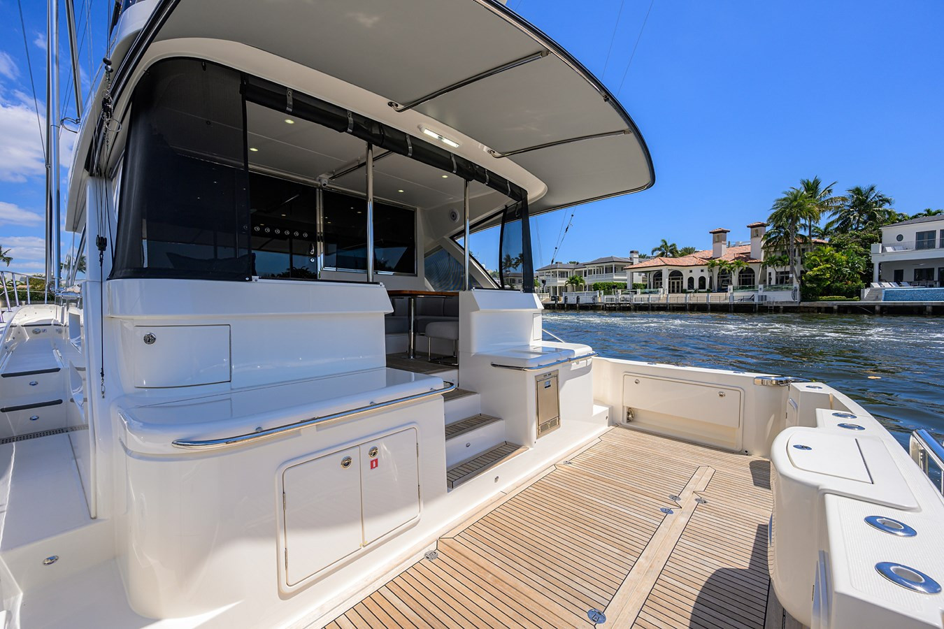 https://arconyachts.ams3.digitaloceanspaces.com/107608/conversions/large_4637943-optimize.jpg