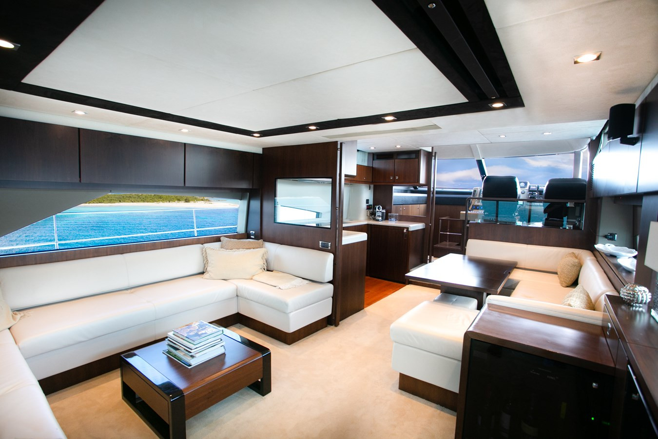 https://arconyachts.ams3.digitaloceanspaces.com/107634/conversions/large_4665746-optimize.jpg