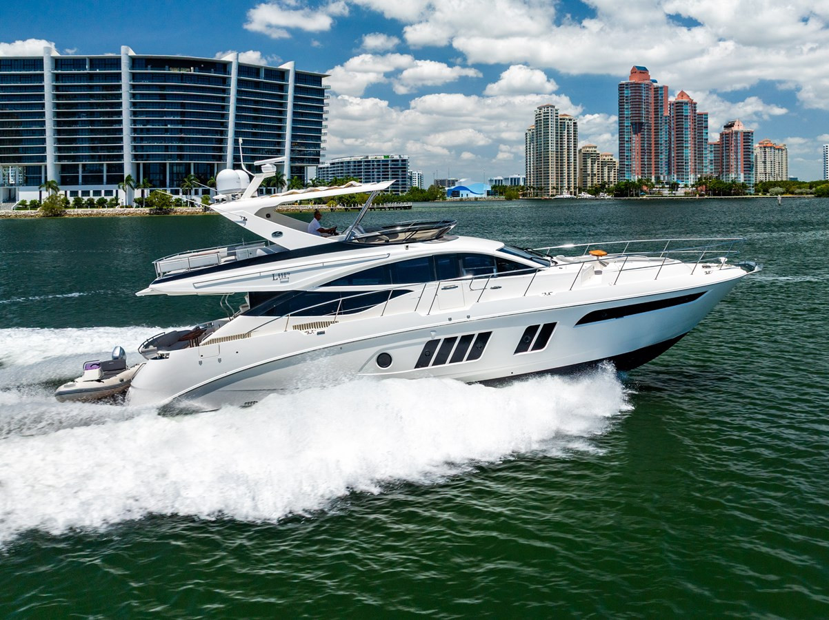 https://arconyachts.ams3.digitaloceanspaces.com/107812/conversions/large_4833667-optimize.jpg