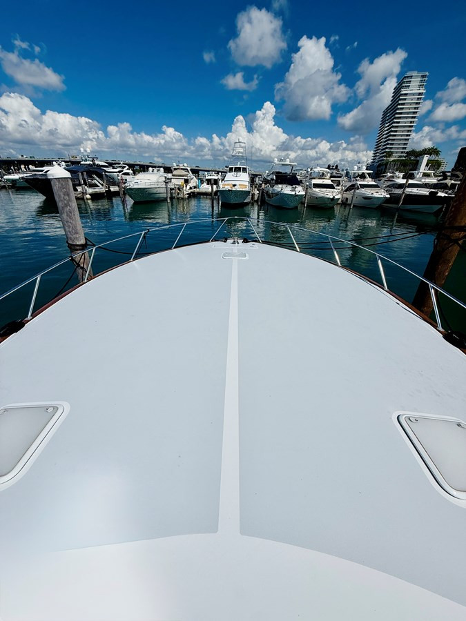 https://arconyachts.ams3.digitaloceanspaces.com/107875/conversions/large_4841234-optimize.jpg