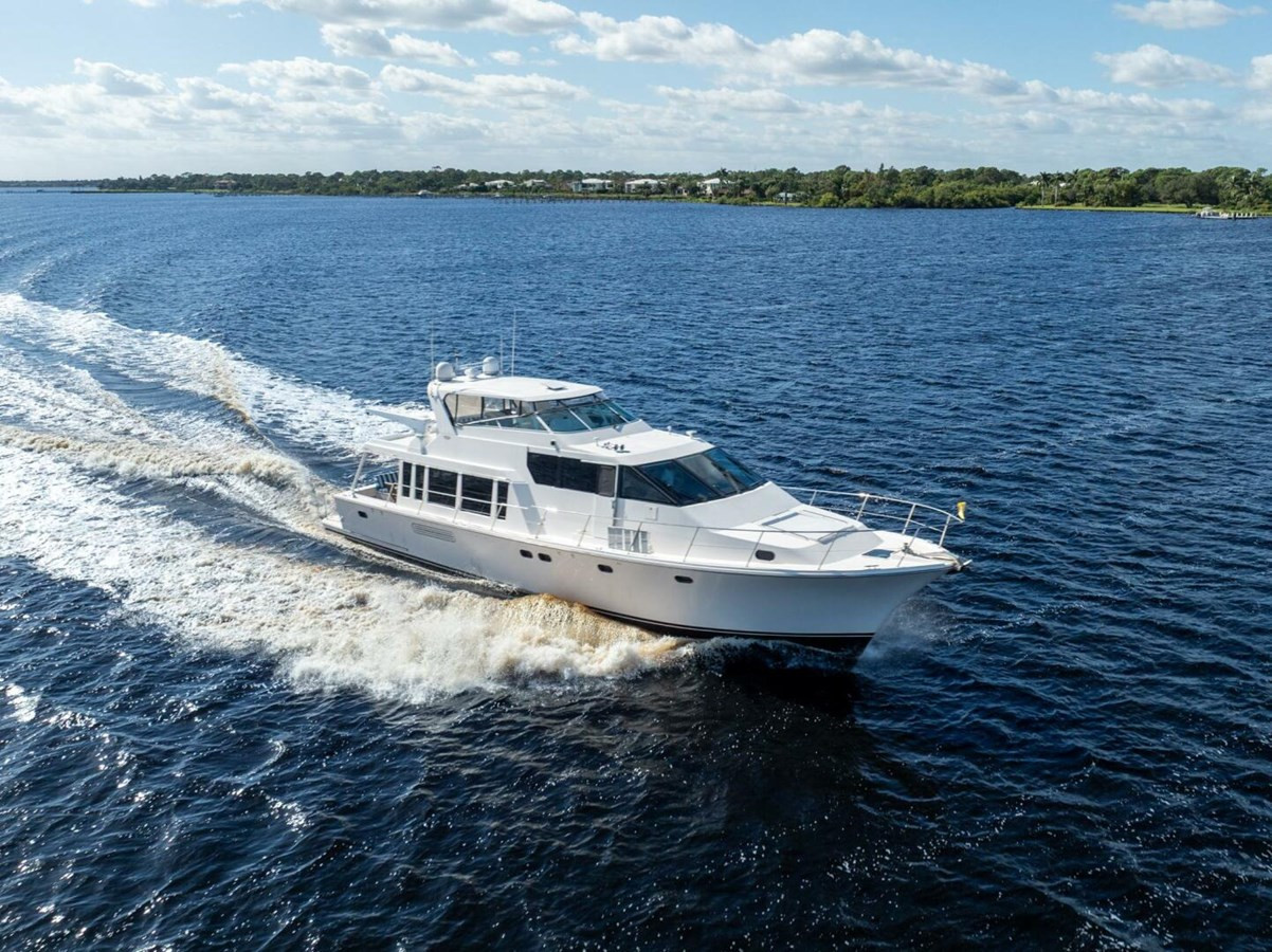 https://arconyachts.ams3.digitaloceanspaces.com/107941/conversions/large_4846027-optimize.jpg