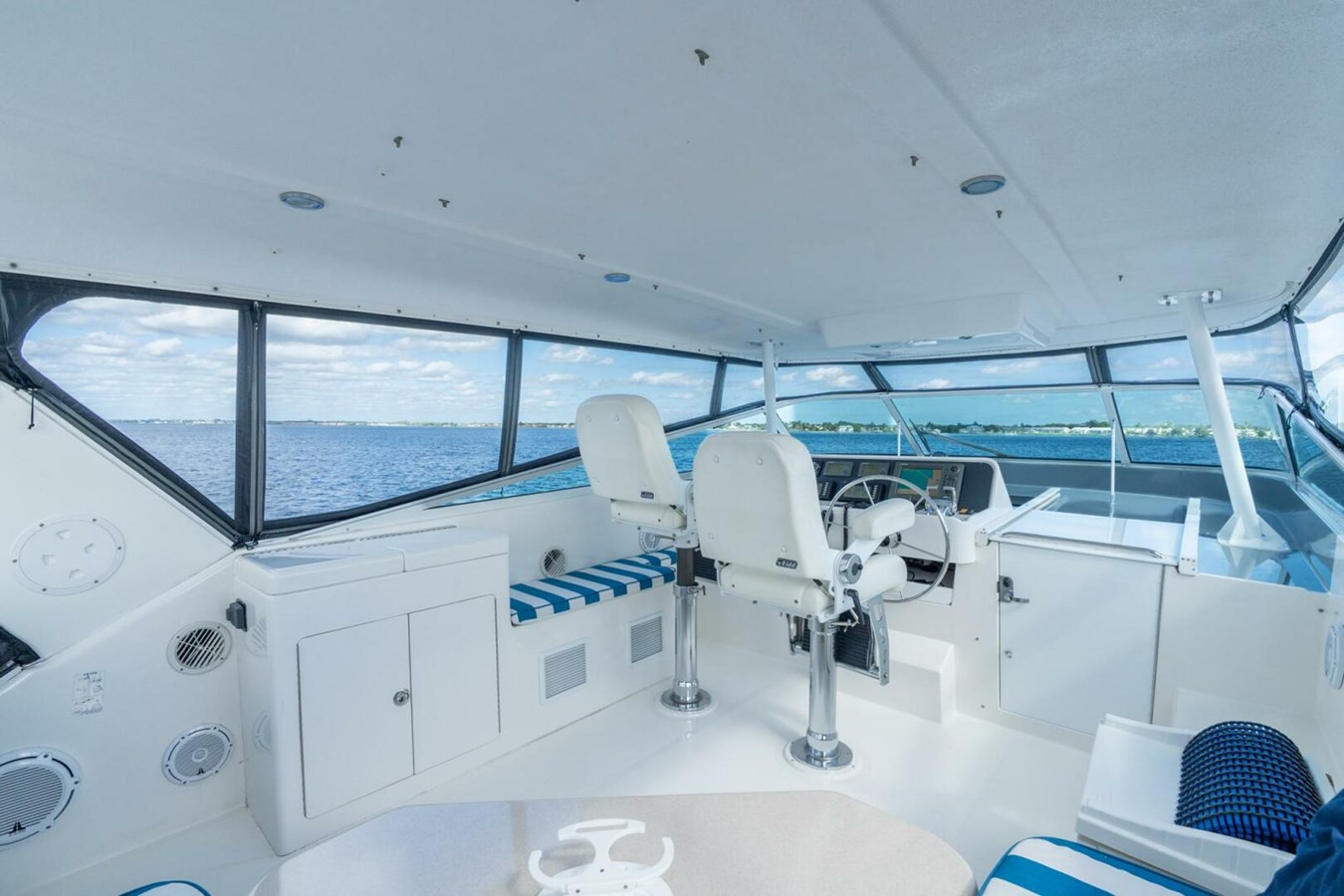https://arconyachts.ams3.digitaloceanspaces.com/107980/conversions/large_4846040-optimize.jpg