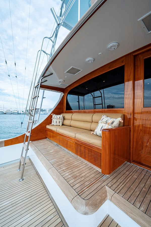 https://arconyachts.ams3.digitaloceanspaces.com/108080/conversions/large_4847561-optimize.jpg