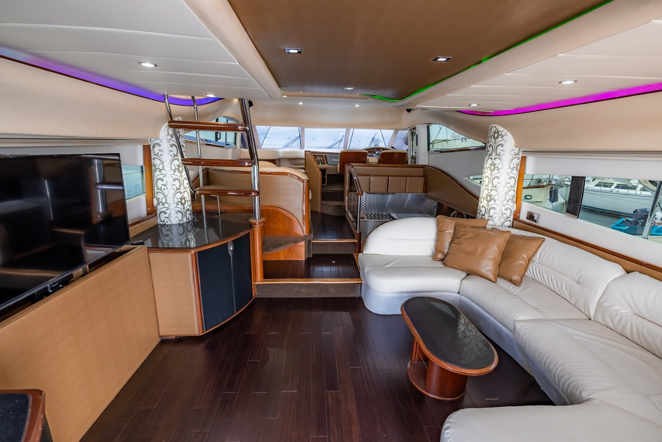 https://arconyachts.ams3.digitaloceanspaces.com/108164/conversions/large_3559592-optimize.jpg
