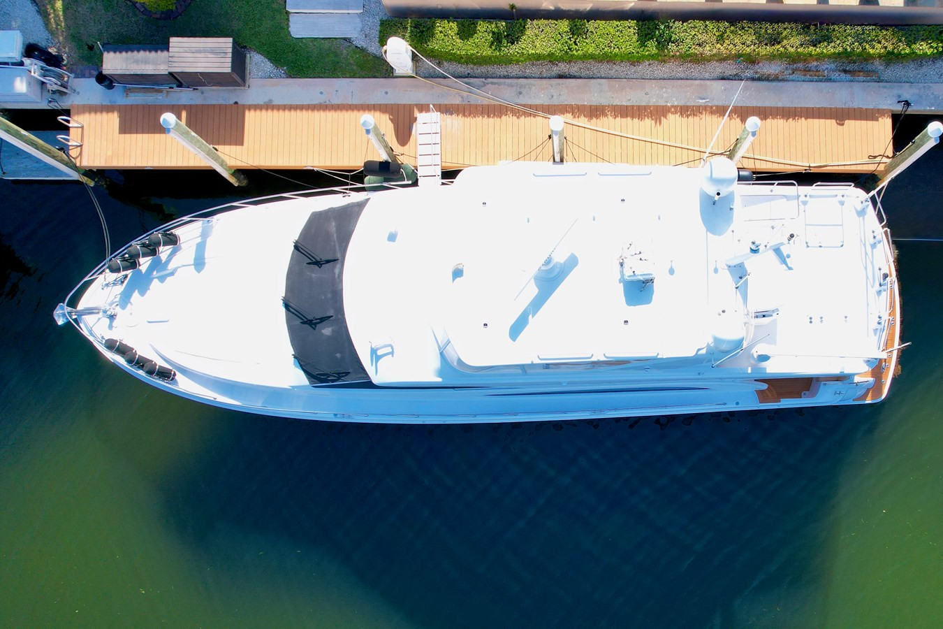 https://arconyachts.ams3.digitaloceanspaces.com/108208/conversions/large_4654659-optimize.jpg