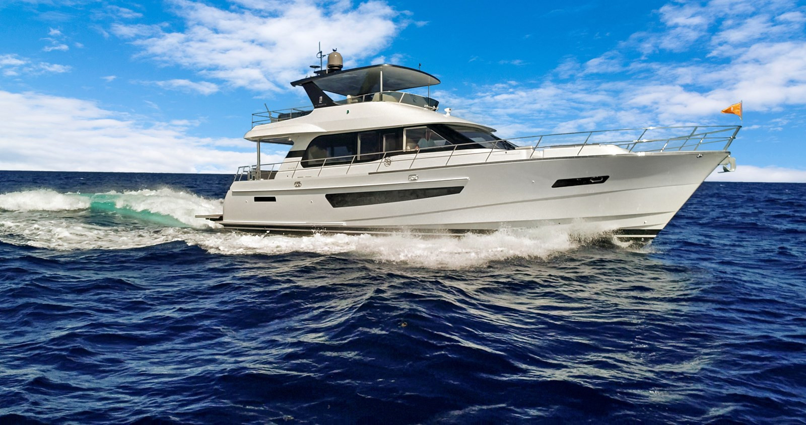 https://arconyachts.ams3.digitaloceanspaces.com/108215/conversions/large_3921422-optimize.jpg