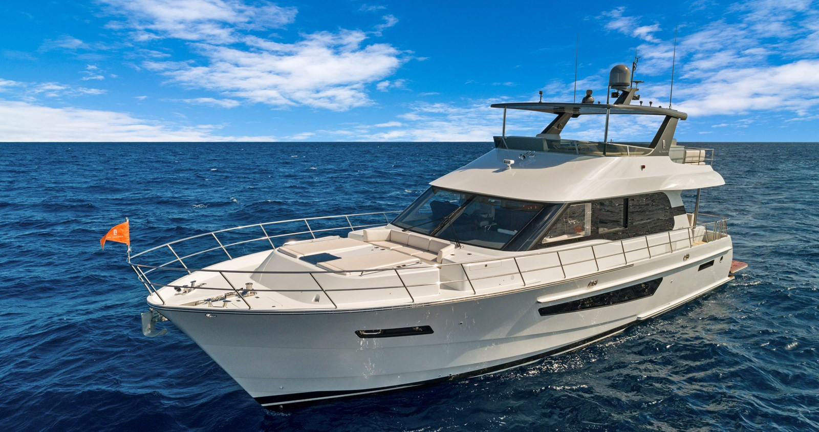 https://arconyachts.ams3.digitaloceanspaces.com/108221/conversions/large_3921424-optimize.jpg