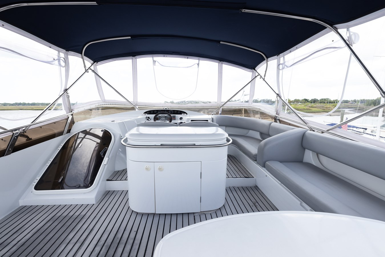 https://arconyachts.ams3.digitaloceanspaces.com/108229/conversions/large_3559572-optimize.jpg