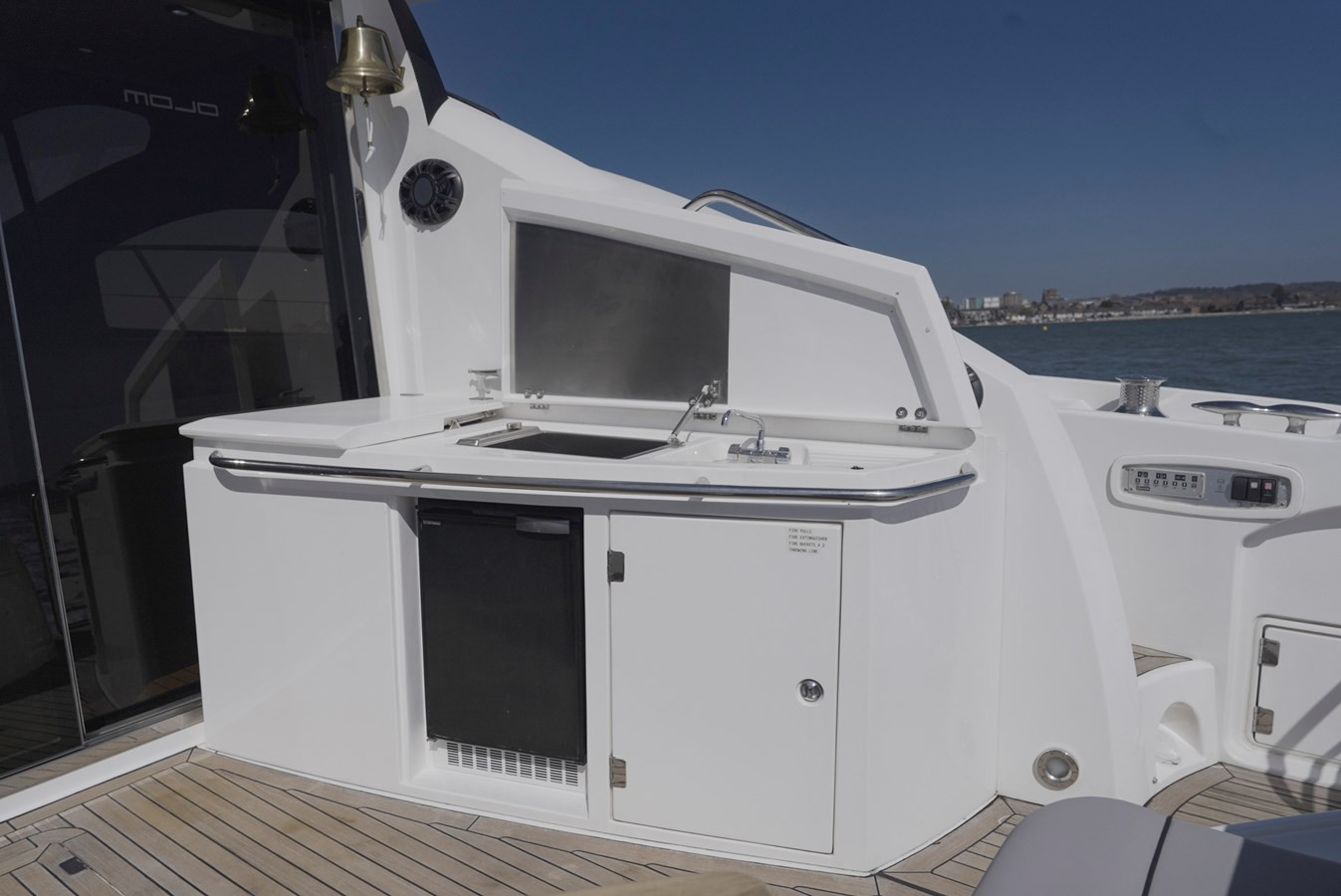 https://arconyachts.ams3.digitaloceanspaces.com/108292/conversions/large_4842620-optimize.jpg
