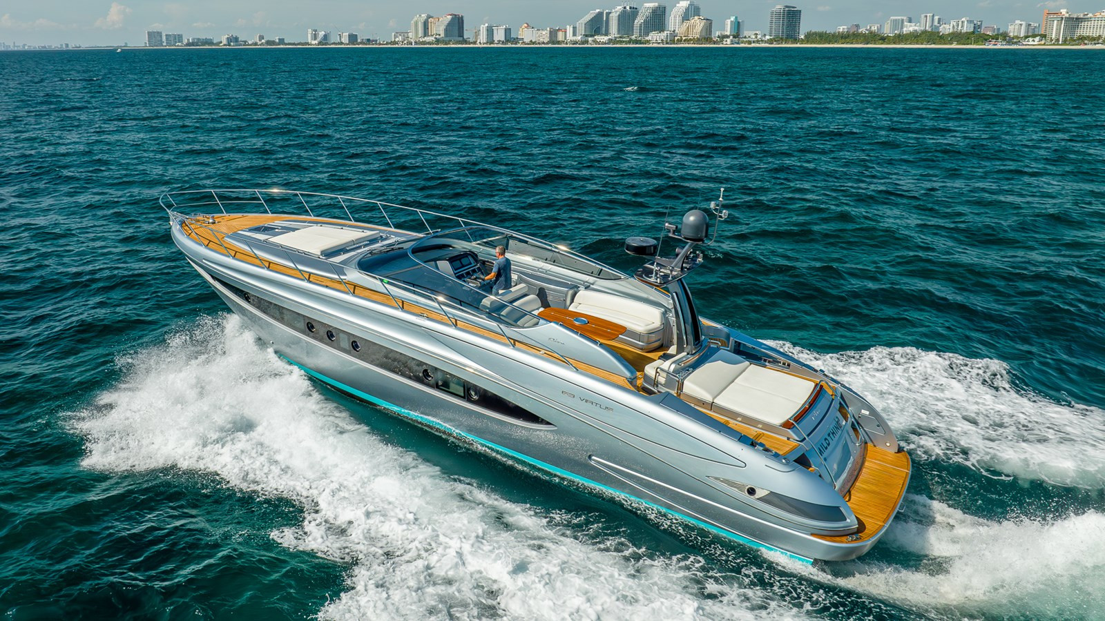 https://arconyachts.ams3.digitaloceanspaces.com/108311/conversions/large_3914748-optimize.jpg