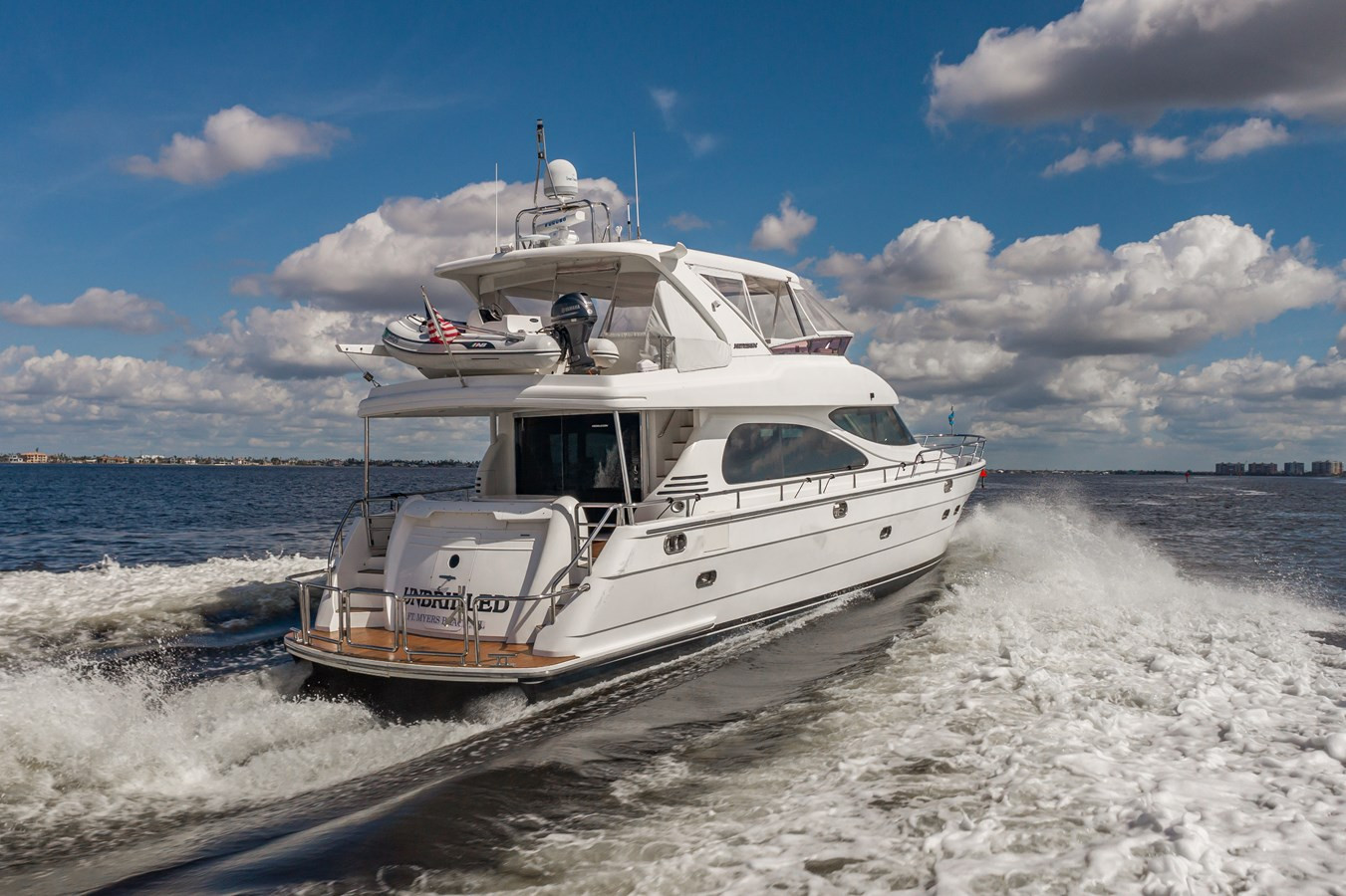https://arconyachts.ams3.digitaloceanspaces.com/108591/conversions/large_3663675-optimize.jpg