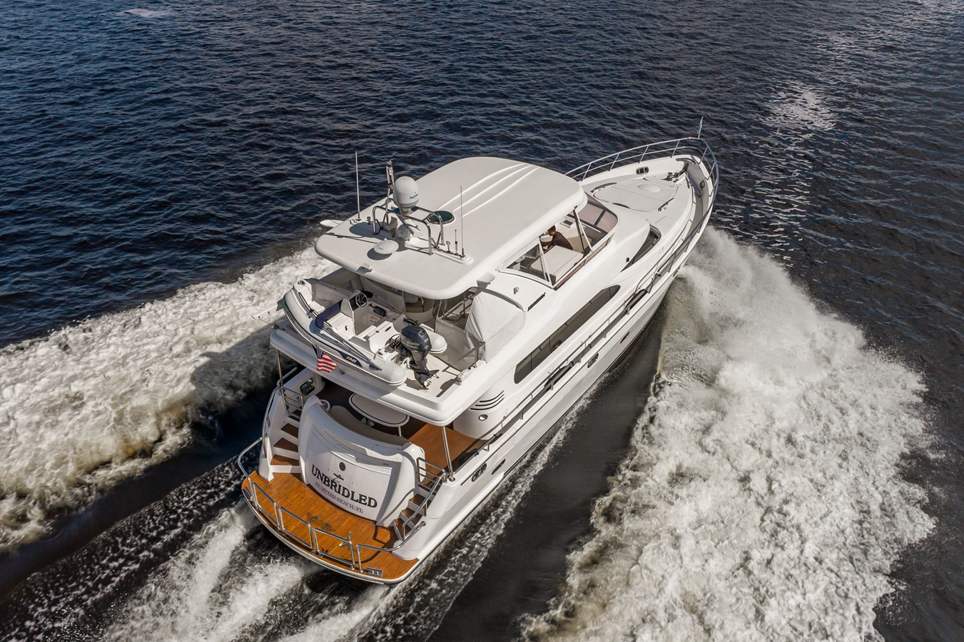 https://arconyachts.ams3.digitaloceanspaces.com/108603/conversions/large_3663679-optimize.jpg