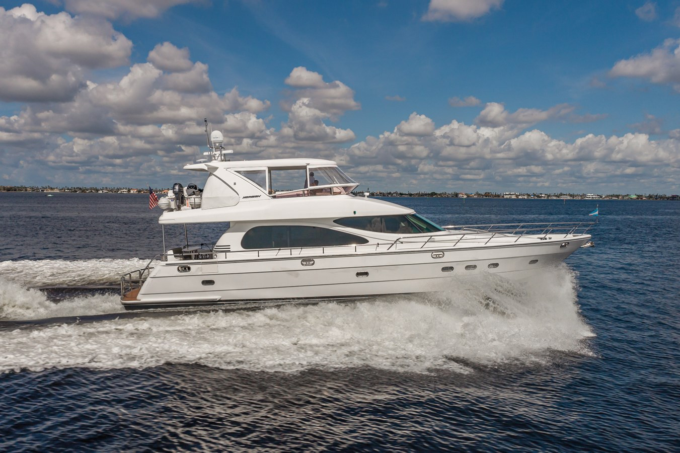 https://arconyachts.ams3.digitaloceanspaces.com/108612/conversions/large_3663682-optimize.jpg
