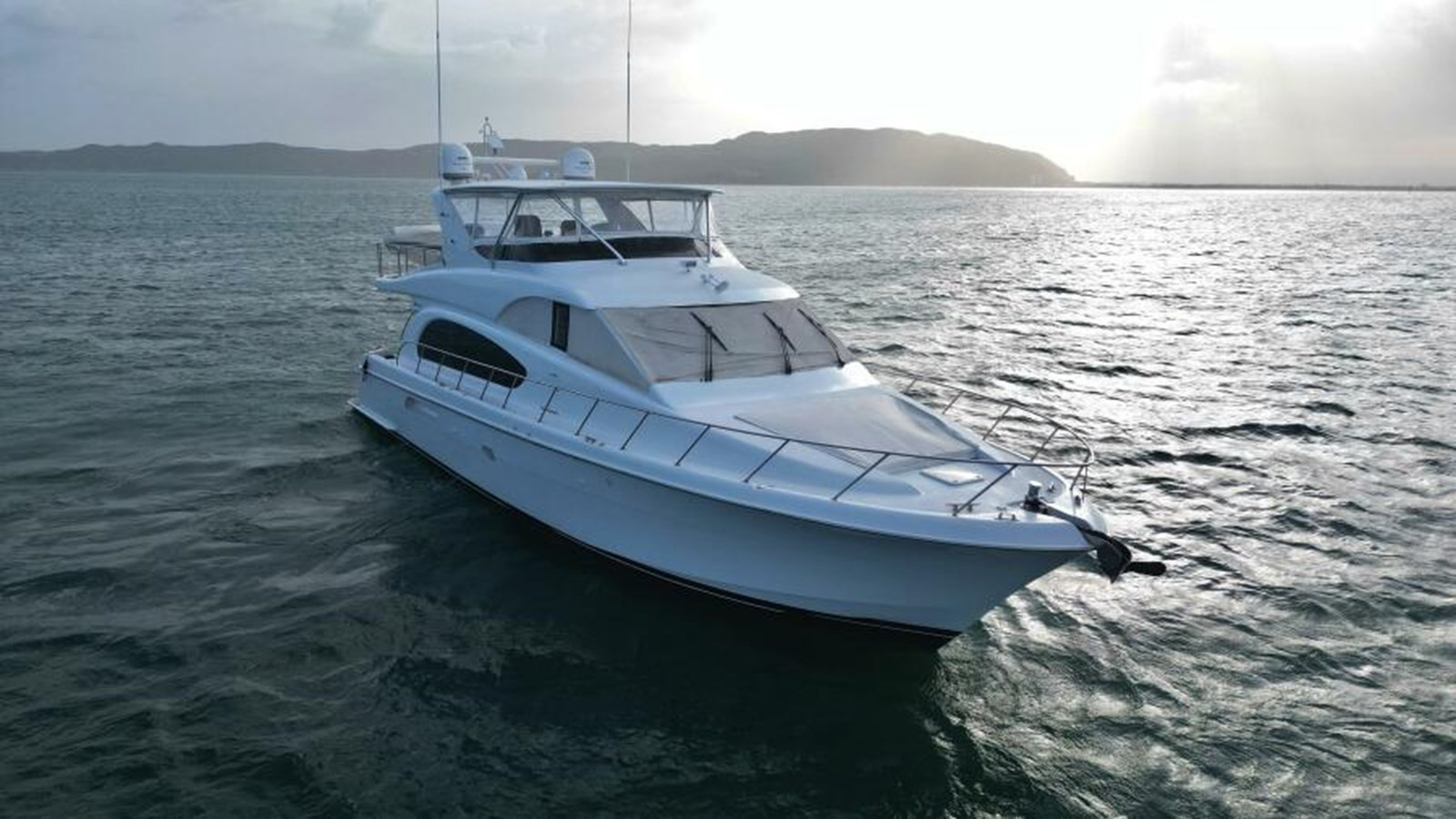 https://arconyachts.ams3.digitaloceanspaces.com/108616/conversions/large_3881951-optimize.jpg