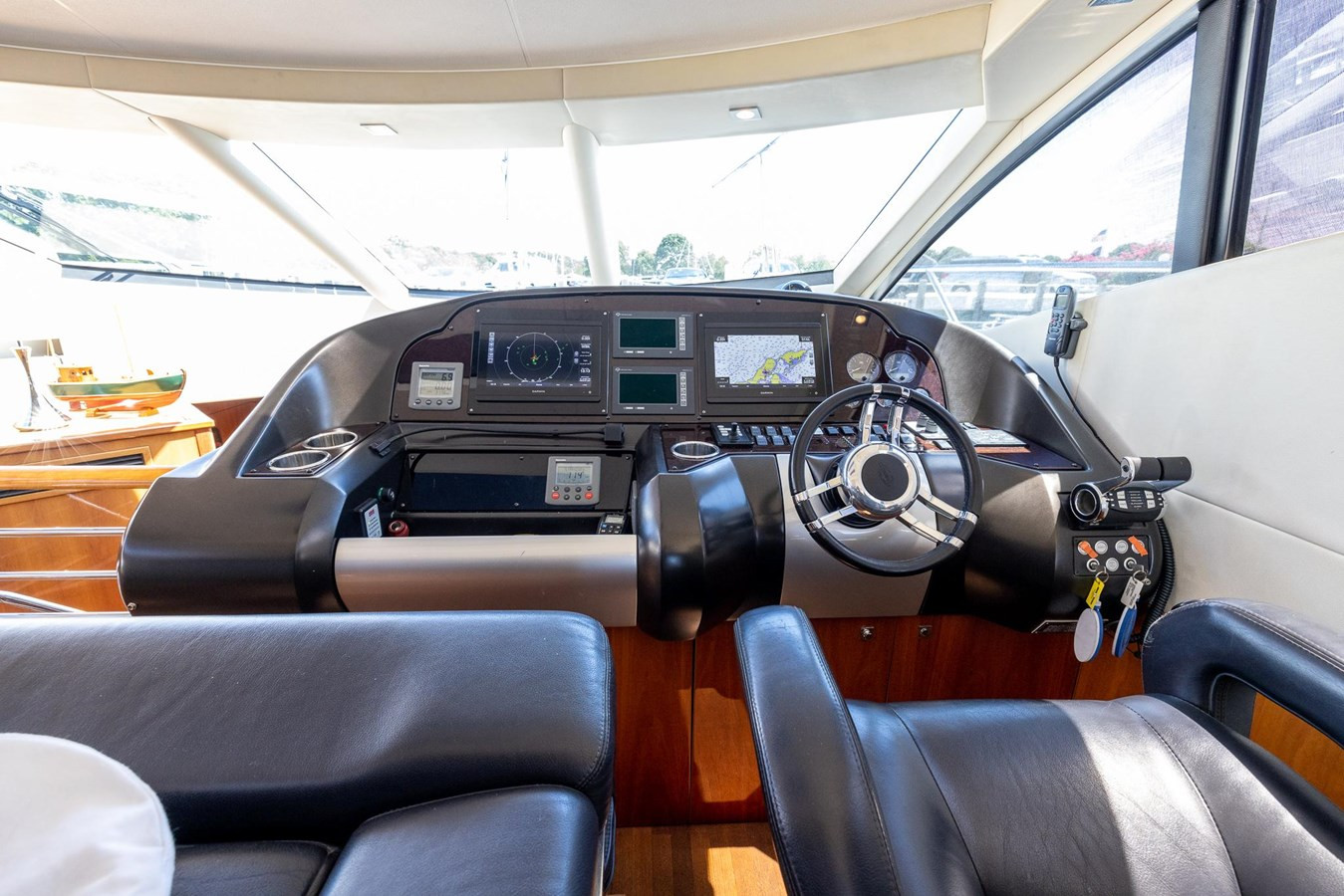 https://arconyachts.ams3.digitaloceanspaces.com/108623/conversions/large_3876145-optimize.jpg