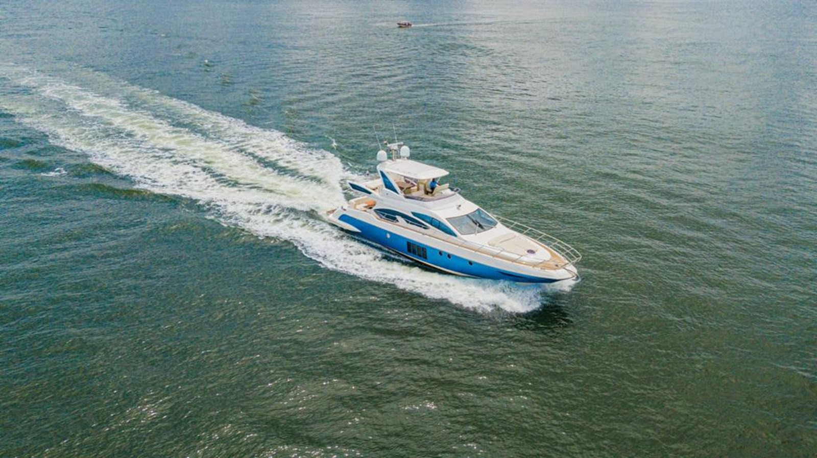 https://arconyachts.ams3.digitaloceanspaces.com/108757/conversions/large_4014827-optimize.jpg