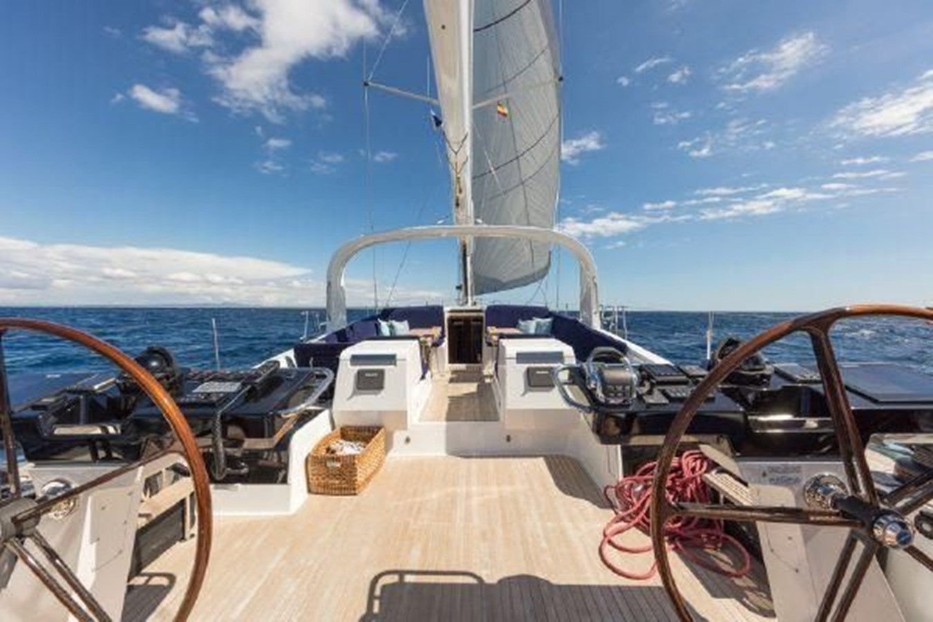 https://arconyachts.ams3.digitaloceanspaces.com/108874/conversions/large_4155676-optimize.jpg