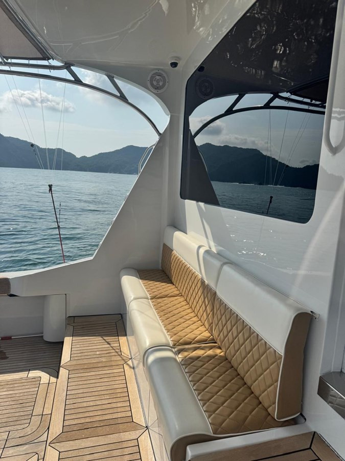https://arconyachts.ams3.digitaloceanspaces.com/108984/conversions/large_4390019-optimize.jpg