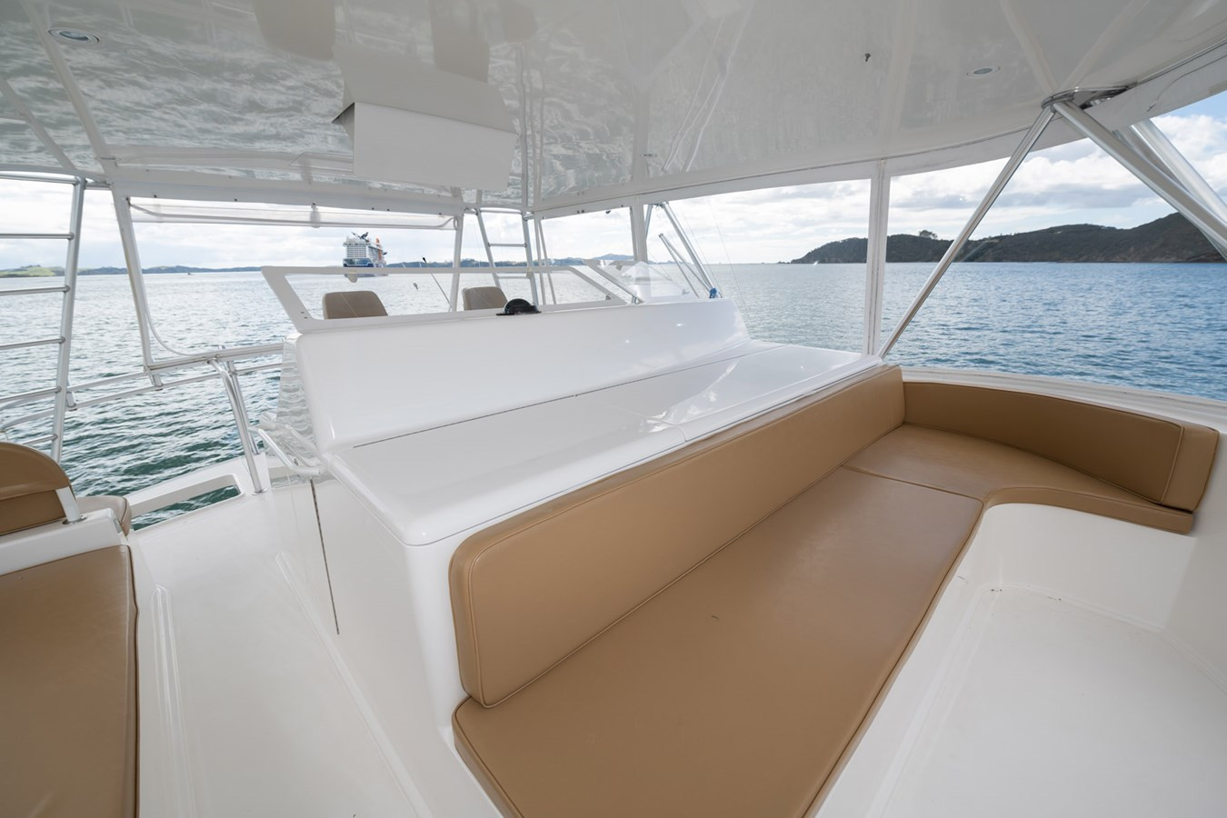 https://arconyachts.ams3.digitaloceanspaces.com/108998/conversions/large_4166920-optimize.jpg