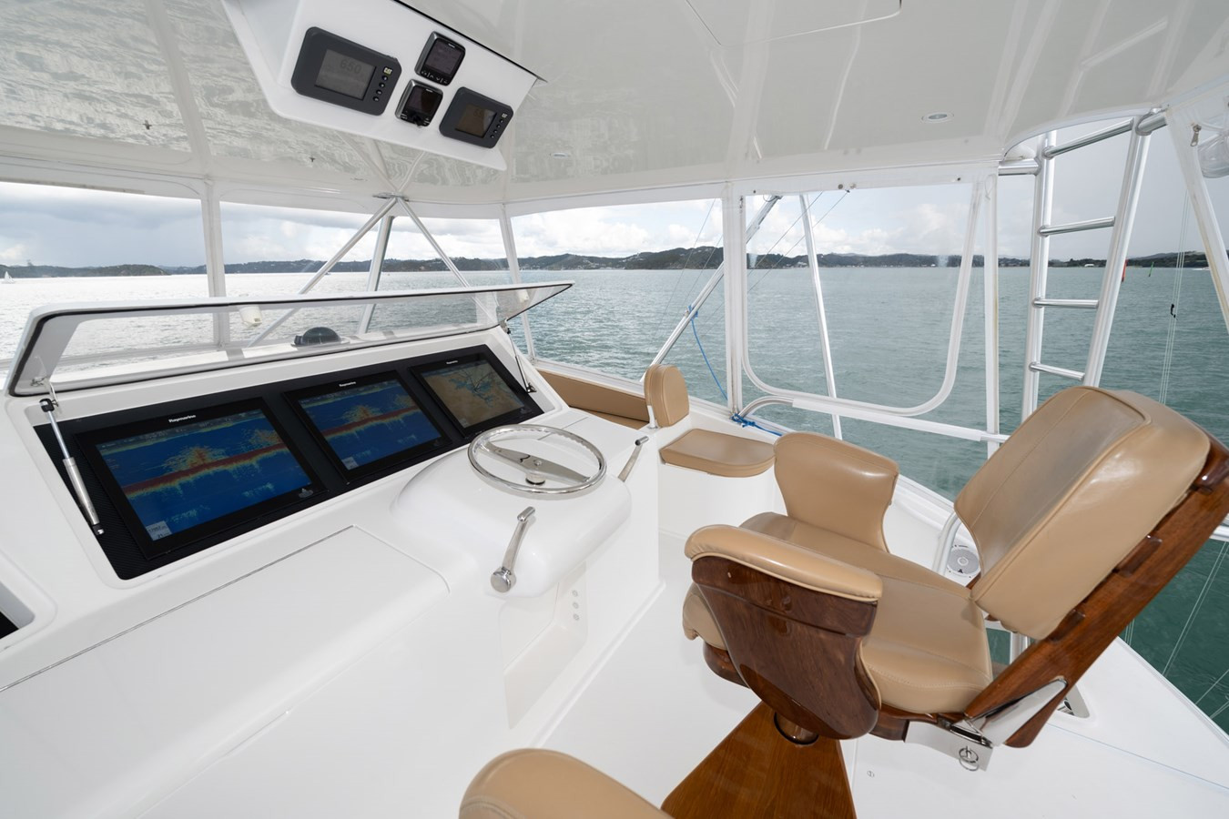 https://arconyachts.ams3.digitaloceanspaces.com/109029/conversions/large_4166930-optimize.jpg