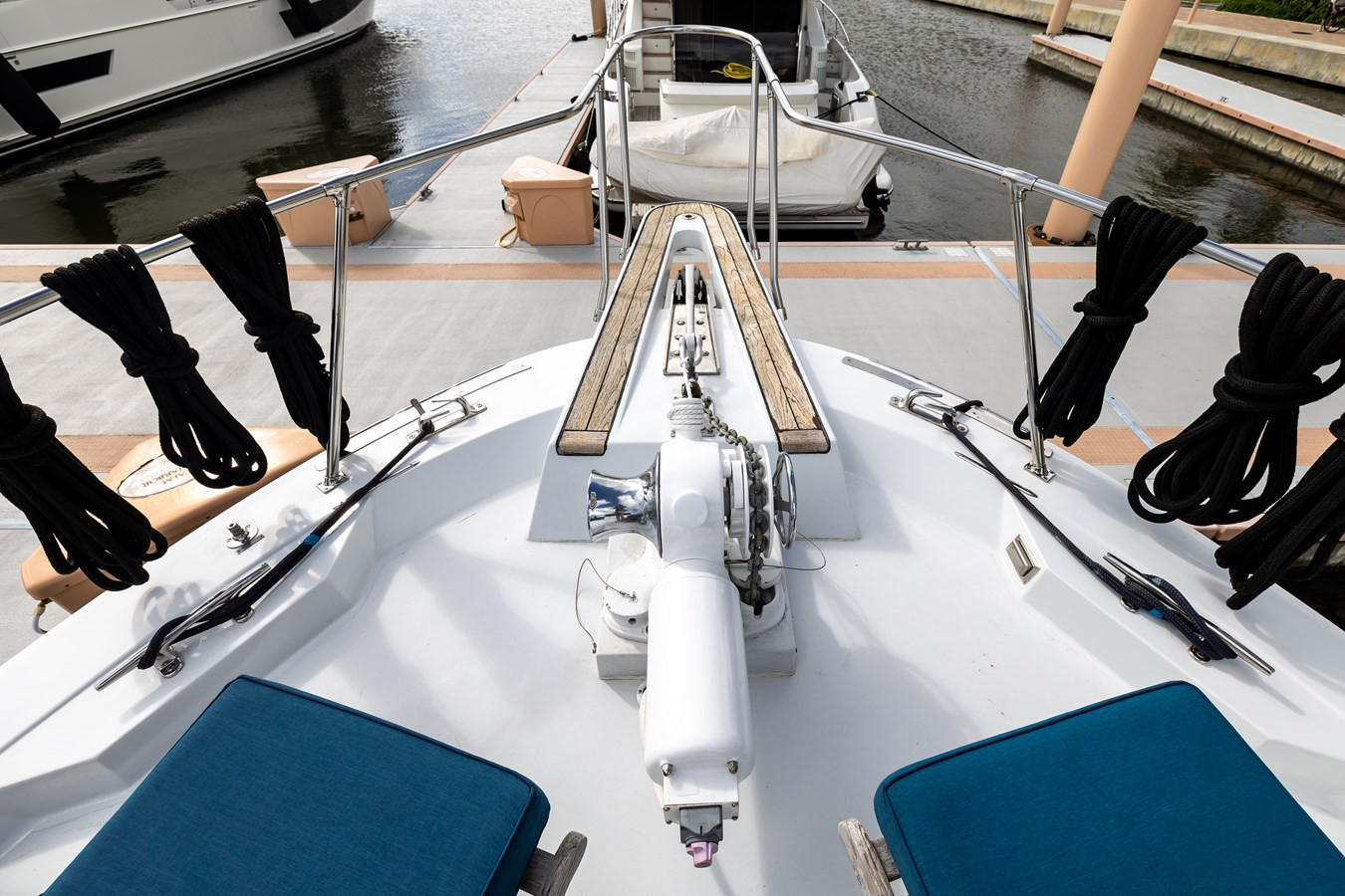 https://arconyachts.ams3.digitaloceanspaces.com/109073/conversions/large_4432886-optimize.jpg