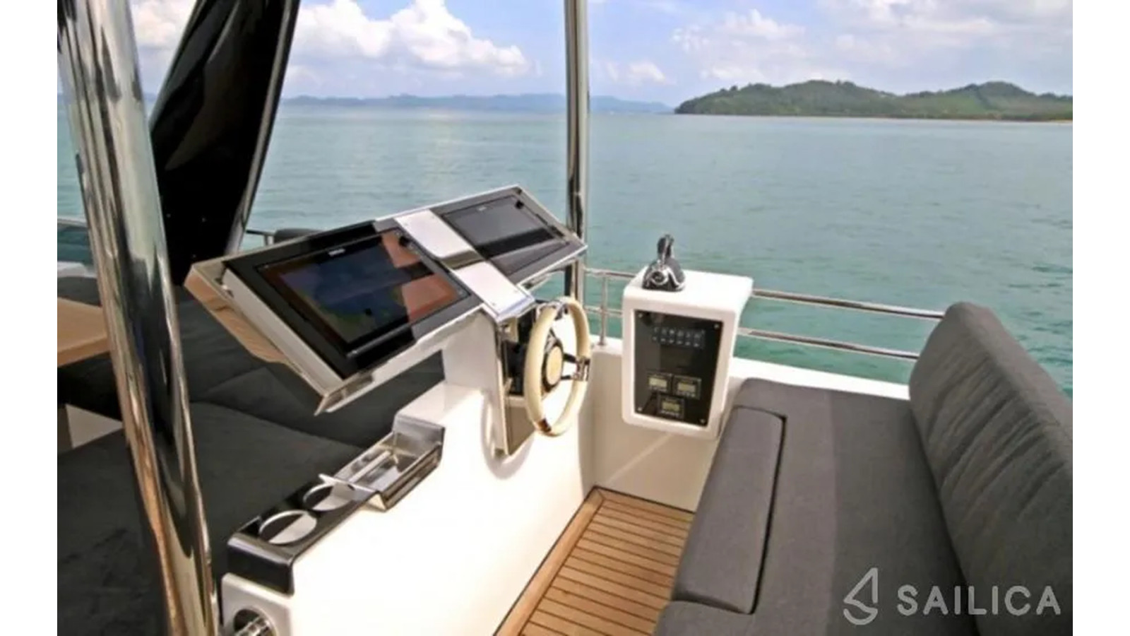 https://arconyachts.ams3.digitaloceanspaces.com/109111/conversions/large_4703605-optimize.jpg